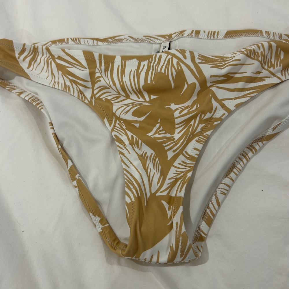 NWT Madewell bikini bottom.